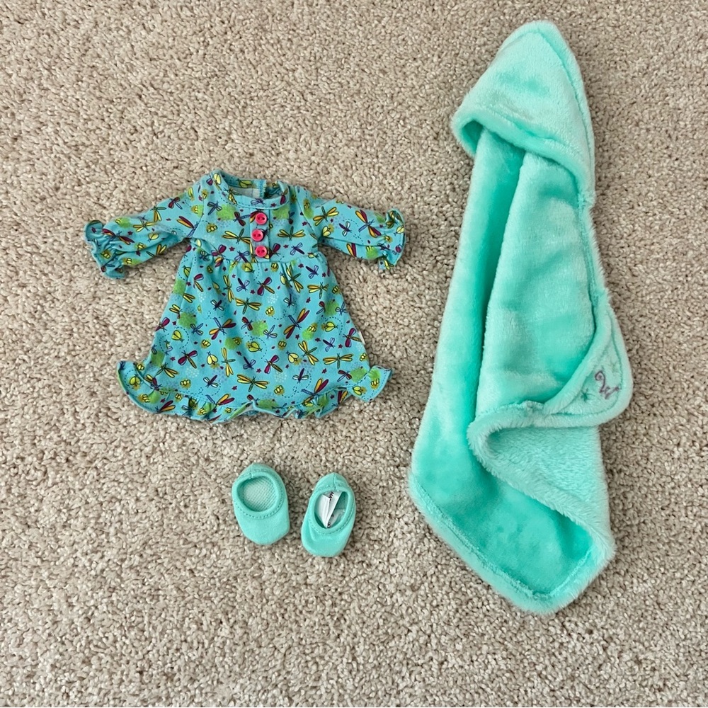 American Girl WellieWishers pajama and bath towel set